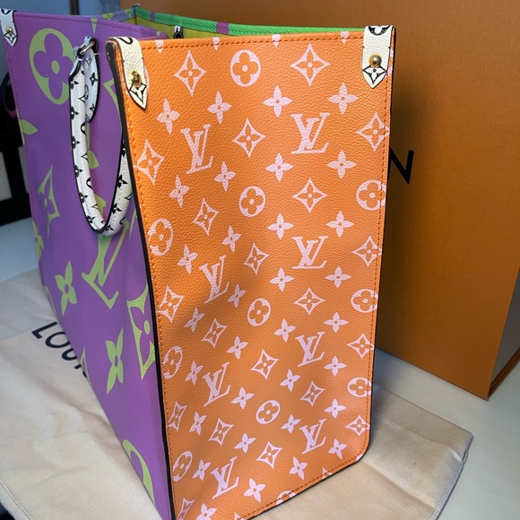 💚💜Louis Vuitton Limted Edition Giant Onthego GM Vert💜💚 - Picture 4 of 10